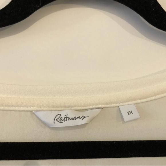 White Reitmans Blouse 3/35$ - Picture 3 of 7